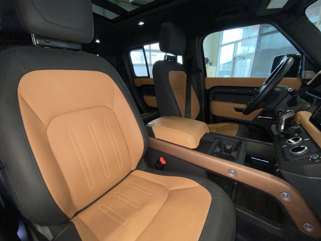 2023 Land Rover Defender 130 9