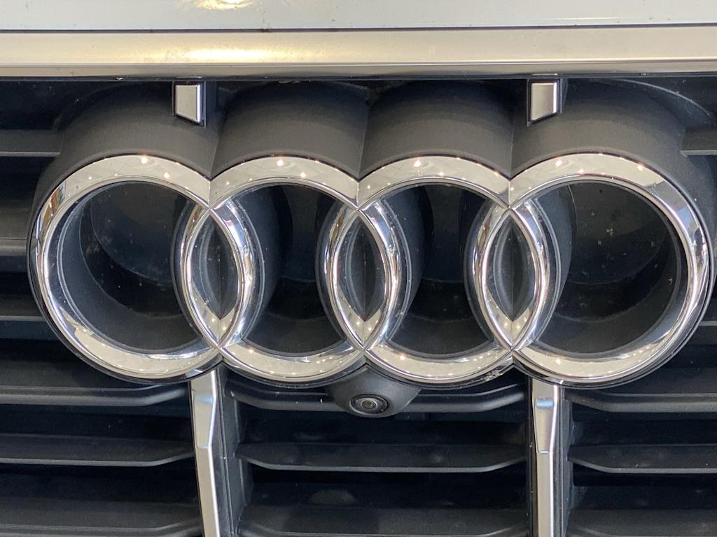Thumbnail: 2021 Audi Q7 - 21