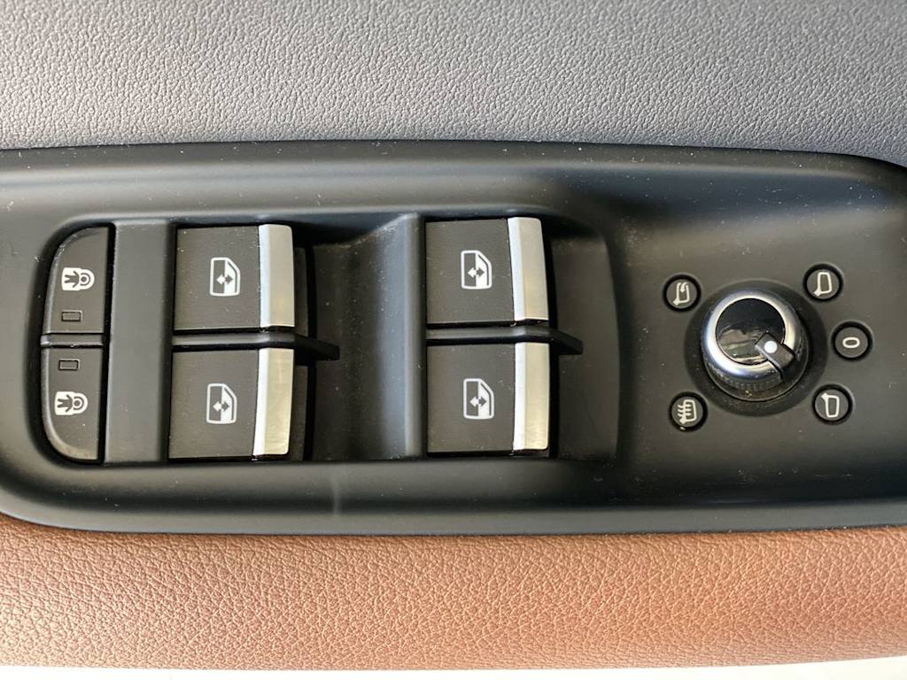 Thumbnail: 2021 Audi Q7 - 24