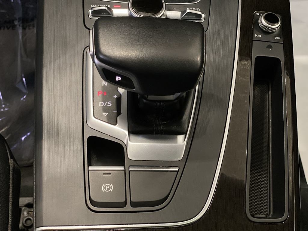 Thumbnail: 2018 Audi Q5 - 14