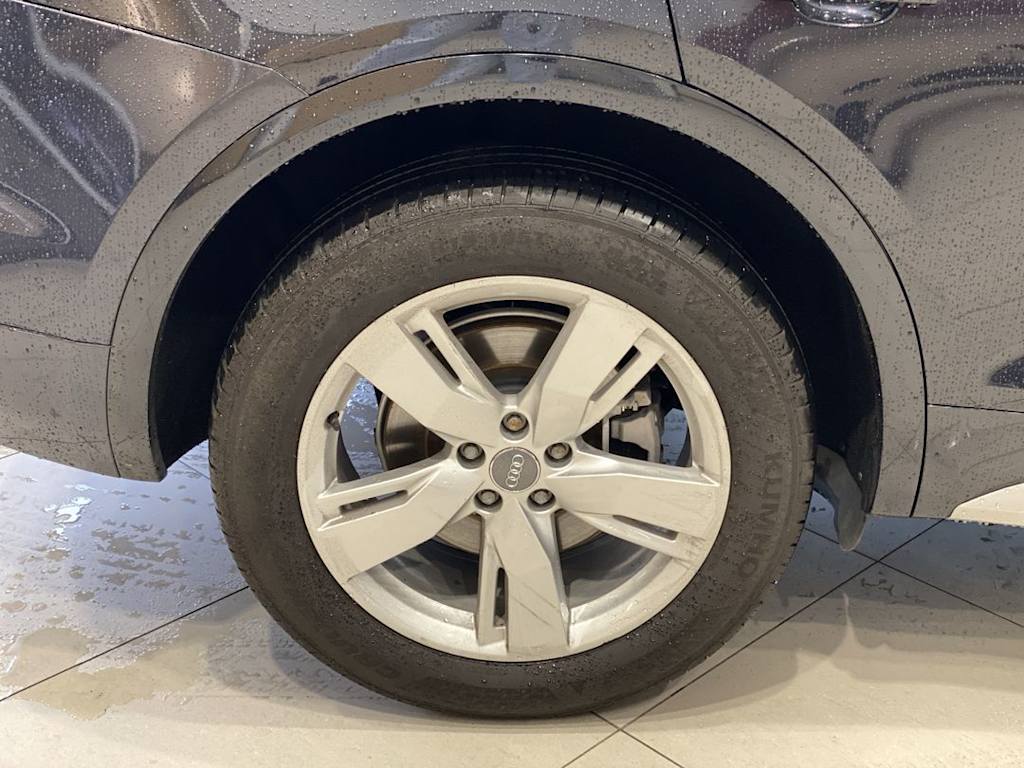Thumbnail: 2018 Audi Q5 - 8