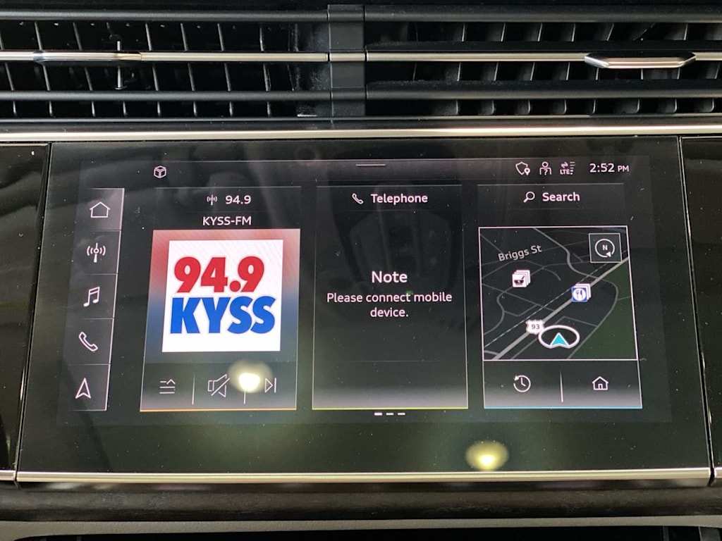 Thumbnail: 2021 Audi Q7 - 24