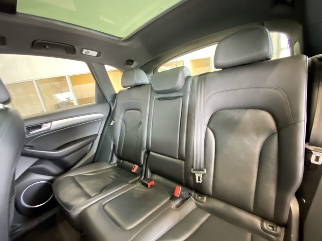 Thumbnail: 2017 Audi Q5 - 12