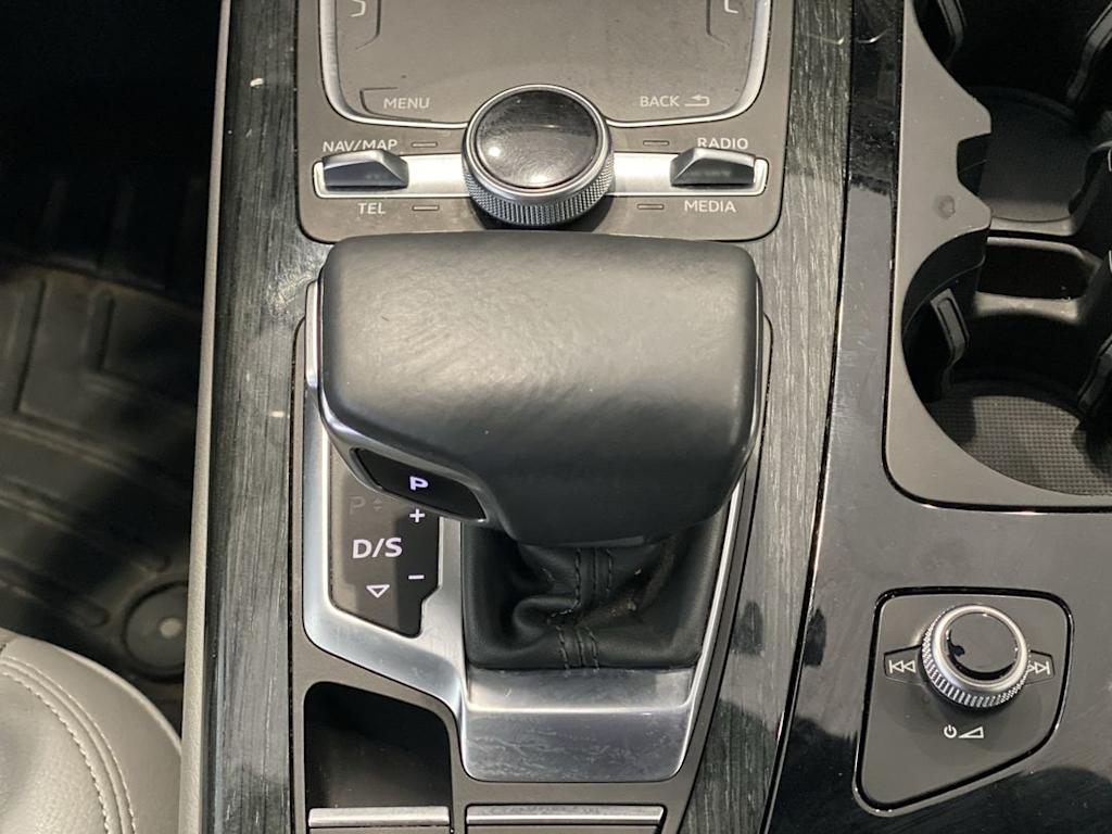 Thumbnail: 2019 Audi Q7 - 14