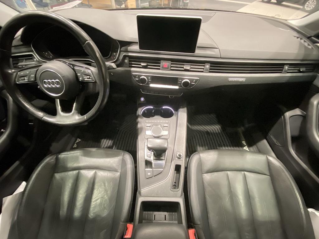 Thumbnail: 2017 Audi A4 - 9