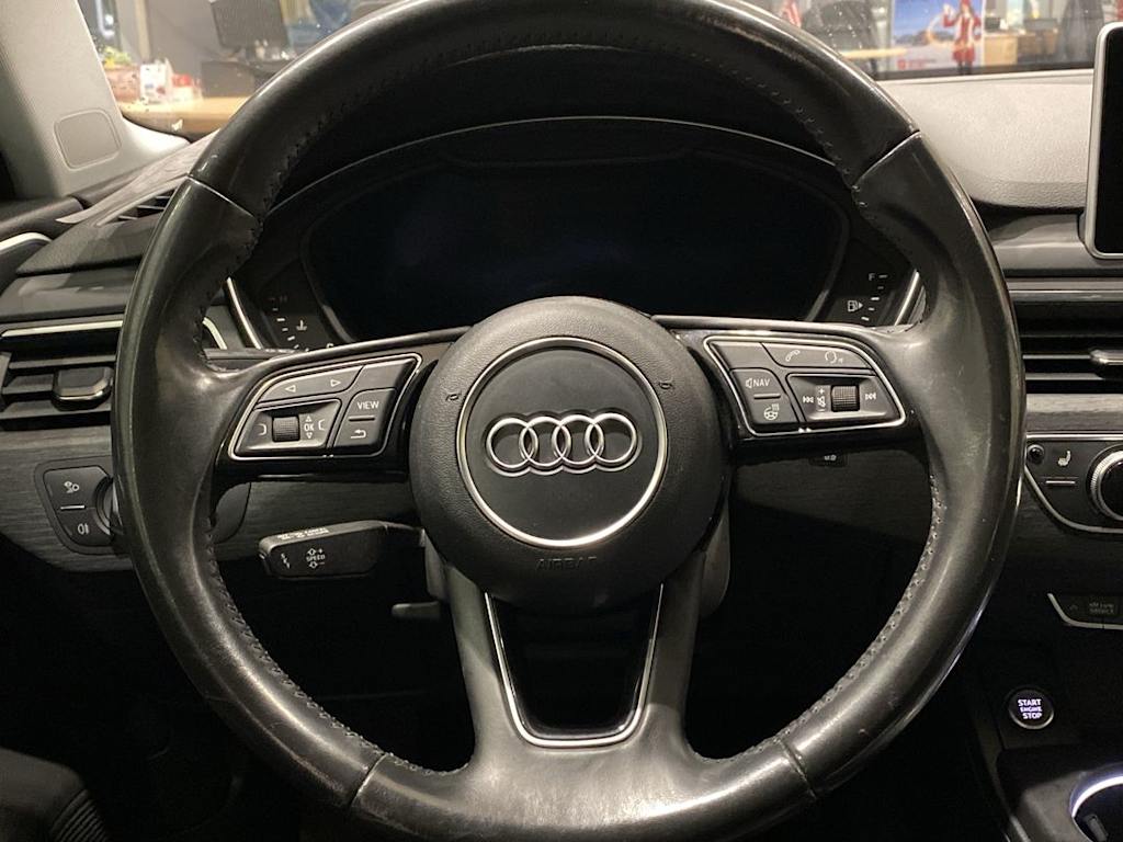 Thumbnail: 2017 Audi A4 - 2
