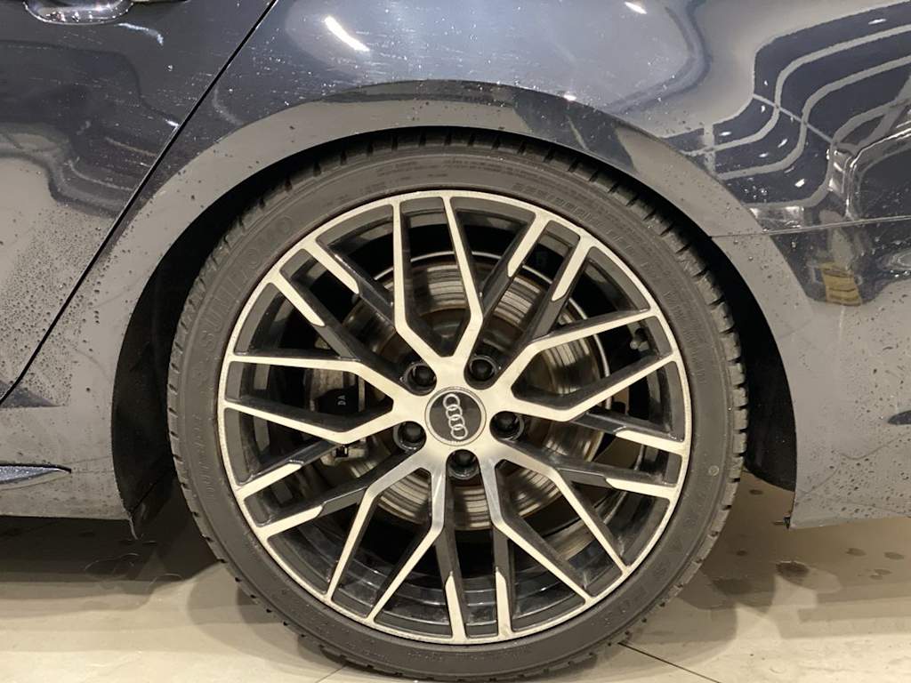 Thumbnail: 2017 Audi A4 - 8