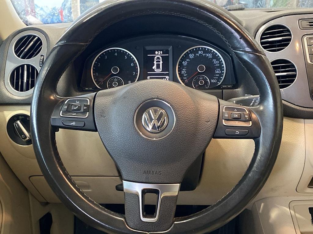 Thumbnail: 2016 Volkswagen Tiguan - 2