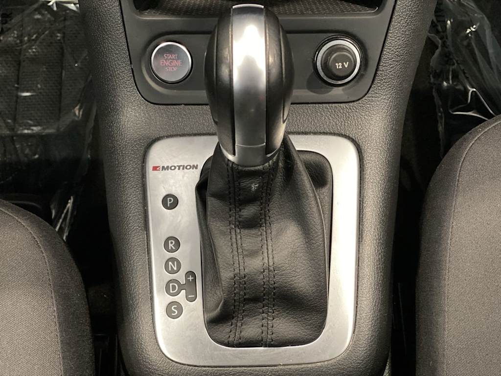 Thumbnail: 2017 Volkswagen Tiguan - 13