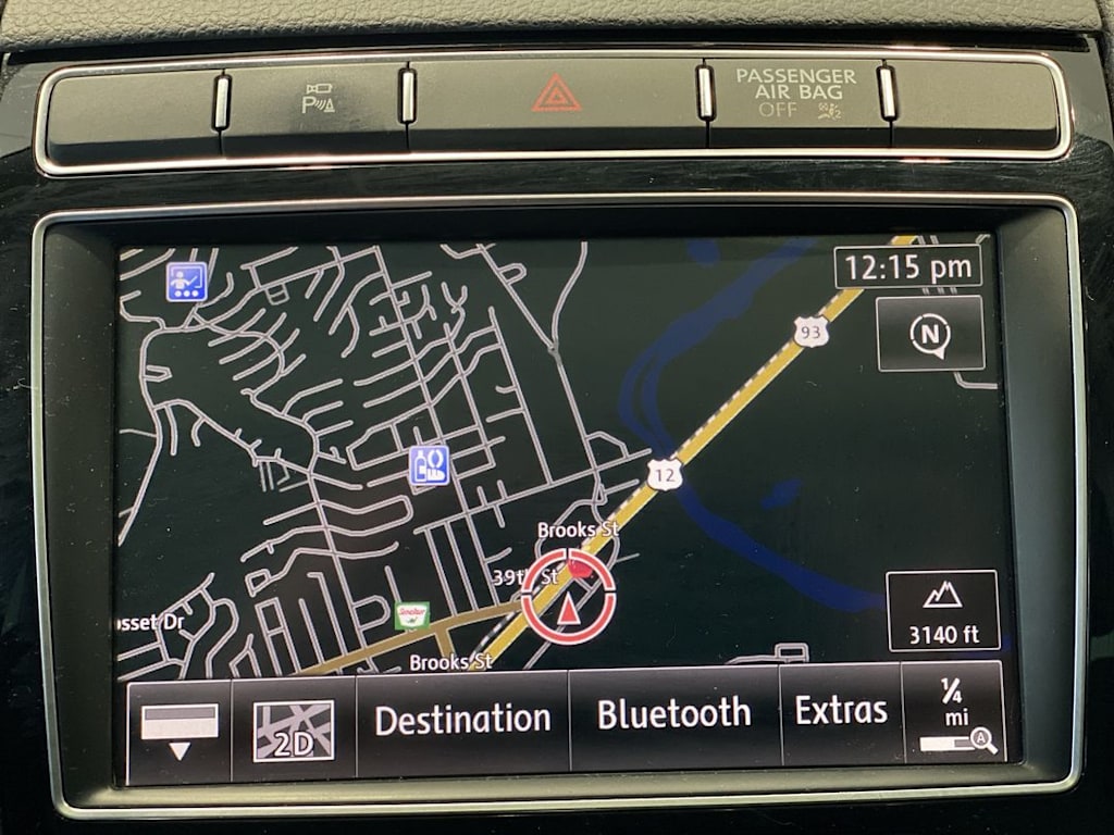 Thumbnail: 2015 Volkswagen Touareg - 26