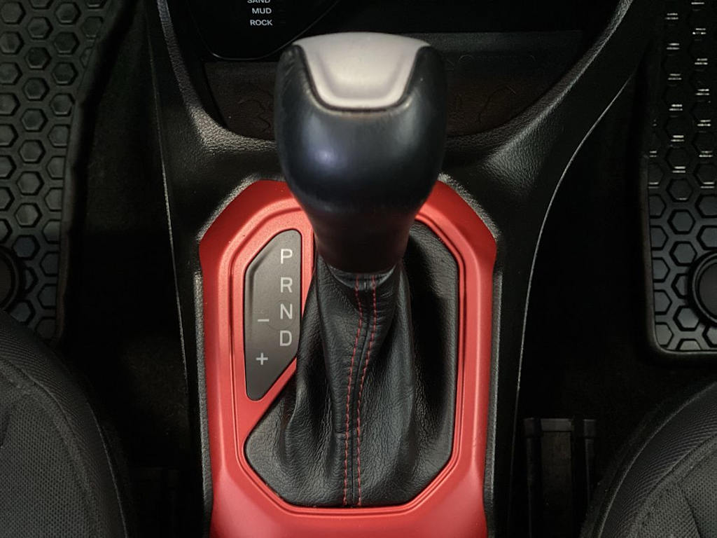 Thumbnail: 2015 Jeep Renegade - 14