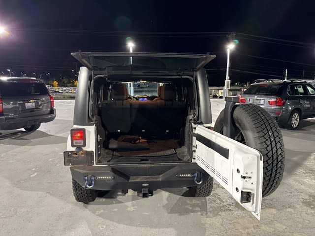 Thumbnail: 2016 Jeep Wrangler - 6