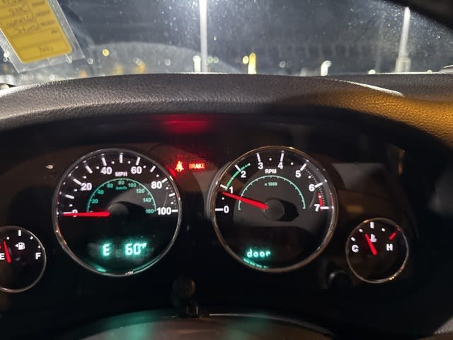 Thumbnail: 2016 Jeep Wrangler - 9