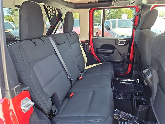 Thumbnail: 2021 Jeep Wrangler - 29