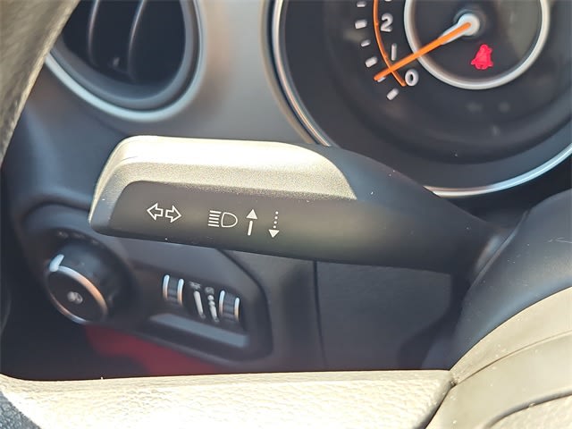 Thumbnail: 2021 Jeep Wrangler - 34