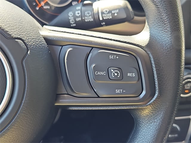 Thumbnail: 2021 Jeep Wrangler - 32