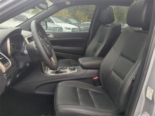 Thumbnail: 2016 Jeep Grand Cherokee - 10