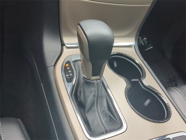 Thumbnail: 2016 Jeep Grand Cherokee - 15