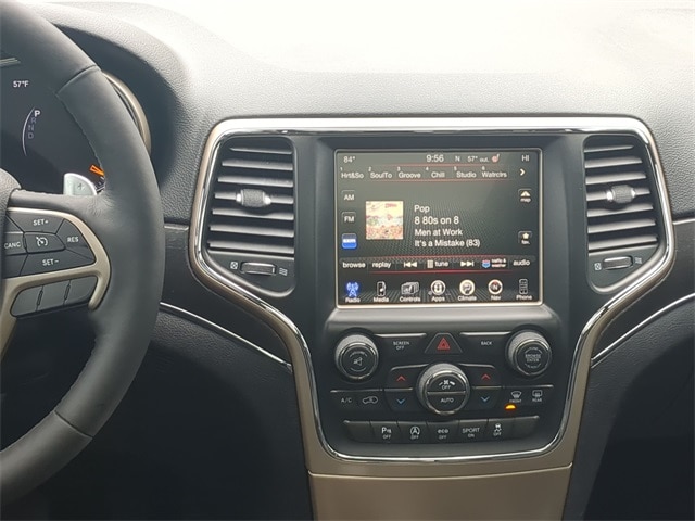 Thumbnail: 2016 Jeep Grand Cherokee - 14