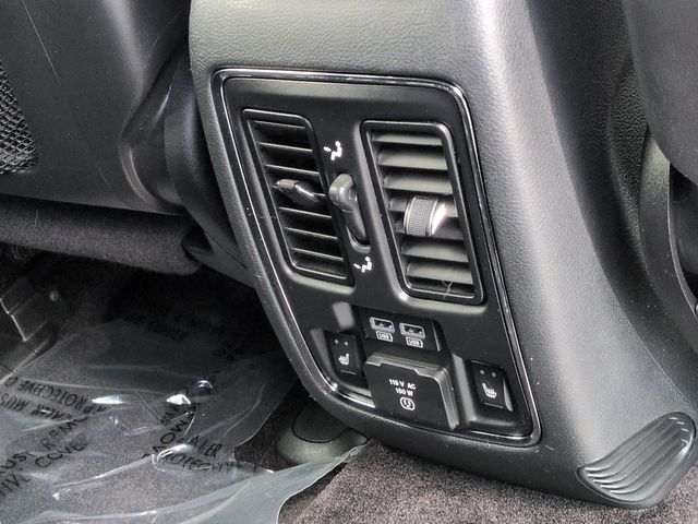Thumbnail: 2017 Jeep Grand Cherokee - 28