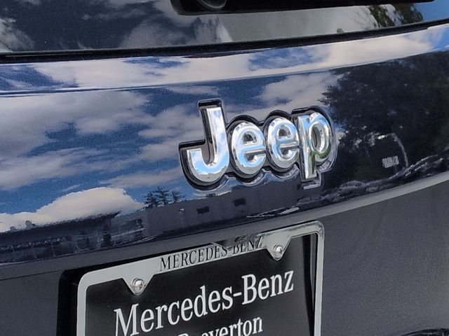 Thumbnail: 2017 Jeep Grand Cherokee - 7