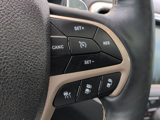 Thumbnail: 2017 Jeep Grand Cherokee - 30