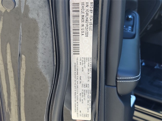 Thumbnail: 2023 Jeep Grand Cherokee - 19