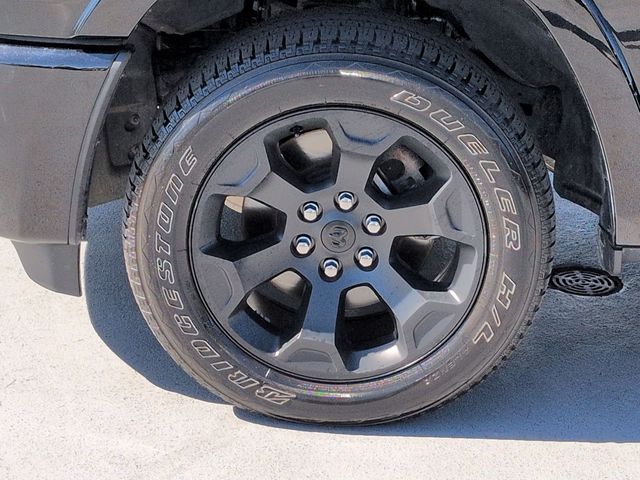 Thumbnail: 2025 RAM 1500 - 8