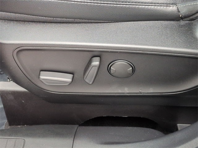 Thumbnail: 2020 Ford Escape - 26