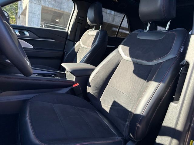 Thumbnail: 2025 Ford Explorer - 14