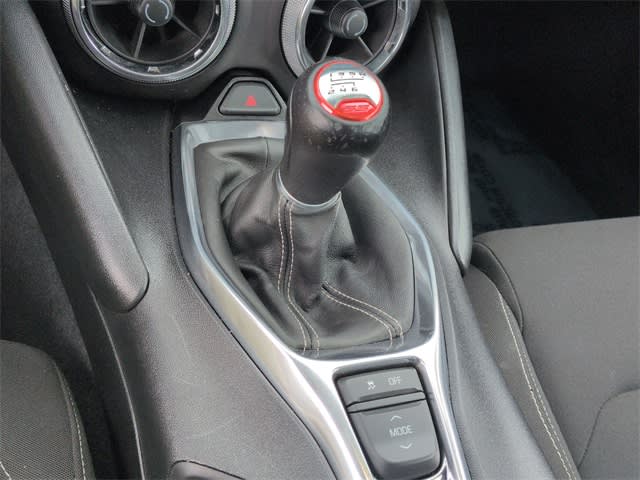 Thumbnail: 2018 Chevrolet Camaro - 17