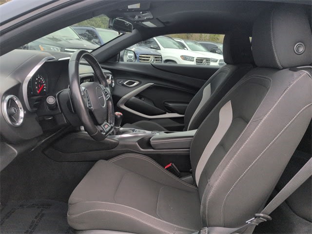 Thumbnail: 2018 Chevrolet Camaro - 11