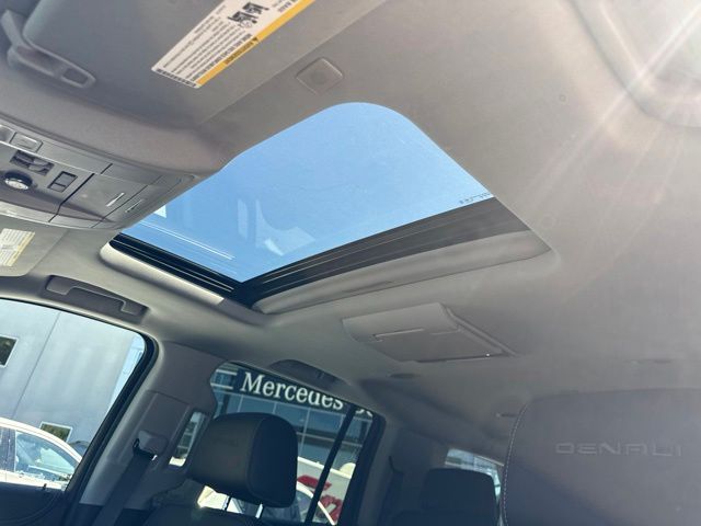 Thumbnail: 2020 GMC Yukon XL - 15