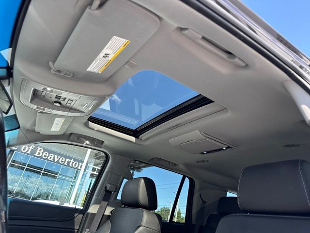 Thumbnail: 2018 Chevrolet Tahoe - 15