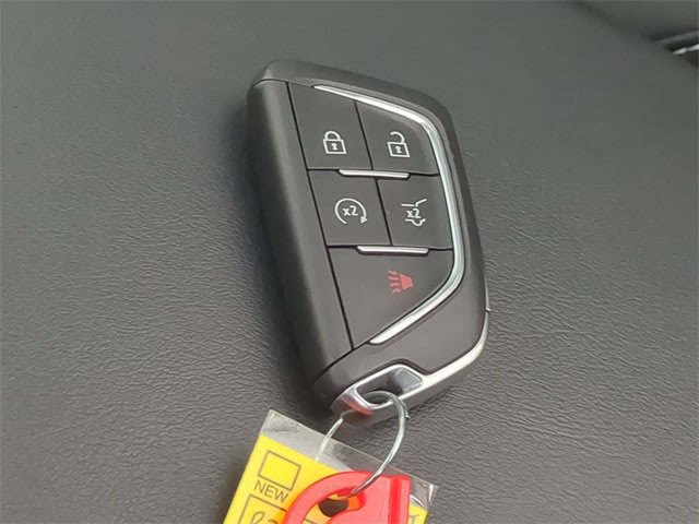 Thumbnail: 2024 Cadillac Lyriq - 18