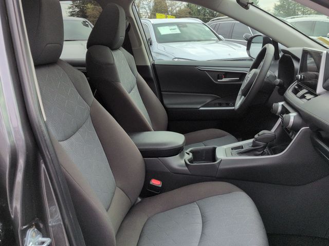 Thumbnail: 2025 Toyota RAV4 - 12