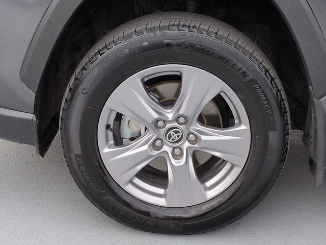 Thumbnail: 2025 Toyota RAV4 - 8