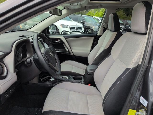 Thumbnail: 2018 Toyota RAV4 - 11