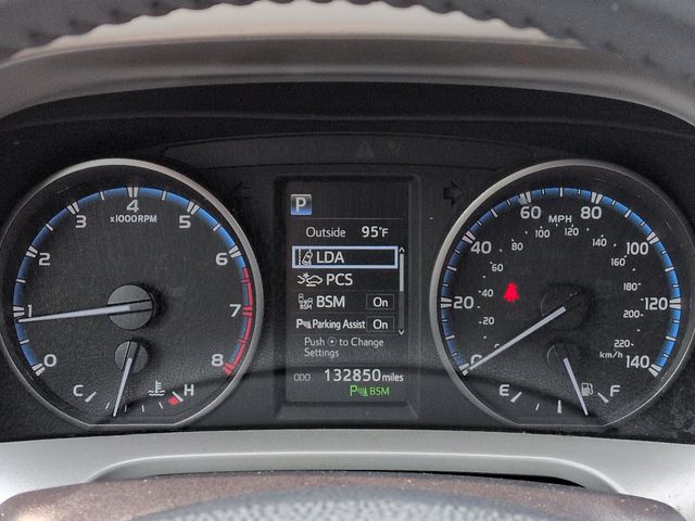 Thumbnail: 2018 Toyota RAV4 - 18