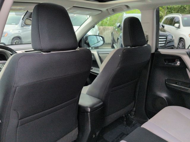 Thumbnail: 2018 Toyota RAV4 - 13