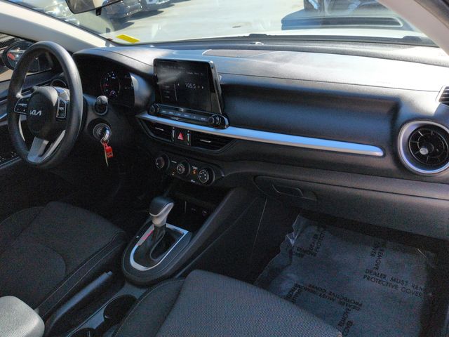 Thumbnail: 2023 Kia Forte - 13