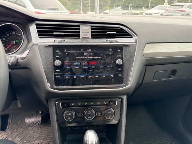 Thumbnail: 2021 Volkswagen Tiguan - 9