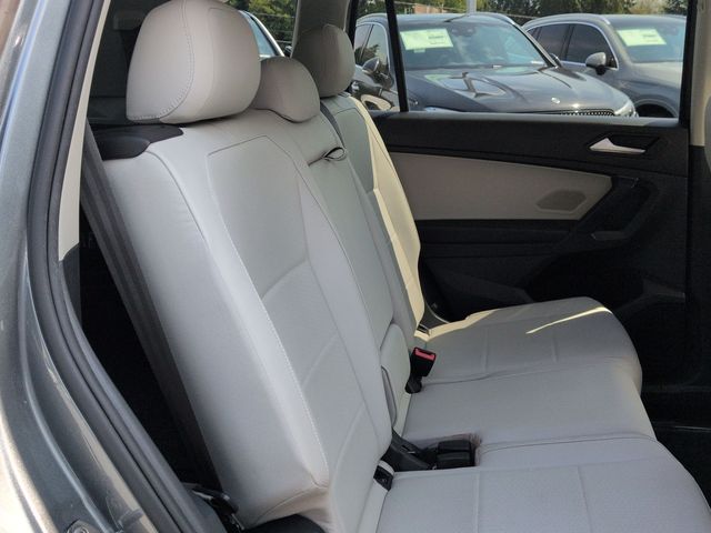 Thumbnail: 2021 Volkswagen Tiguan - 27