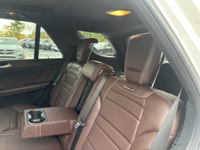 Thumbnail: 2015 Mercedes-Benz M-Class - 15