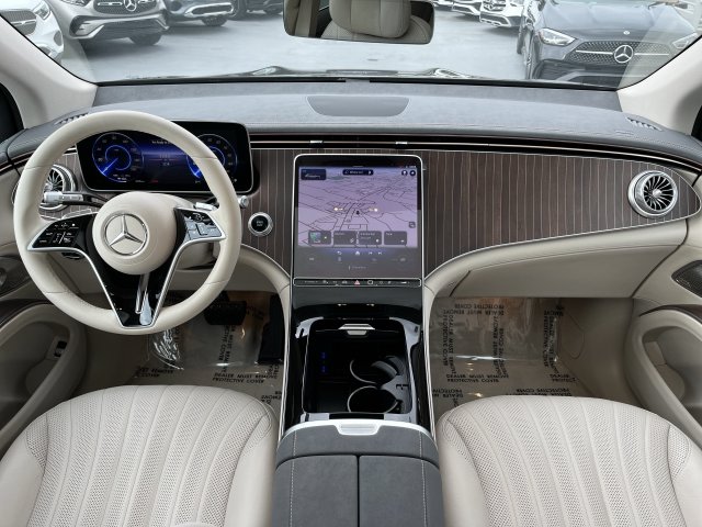 Thumbnail: 2023 Mercedes-Benz EQS - 9