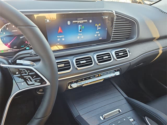 Thumbnail: 2026 Mercedes-Benz GLE - 15