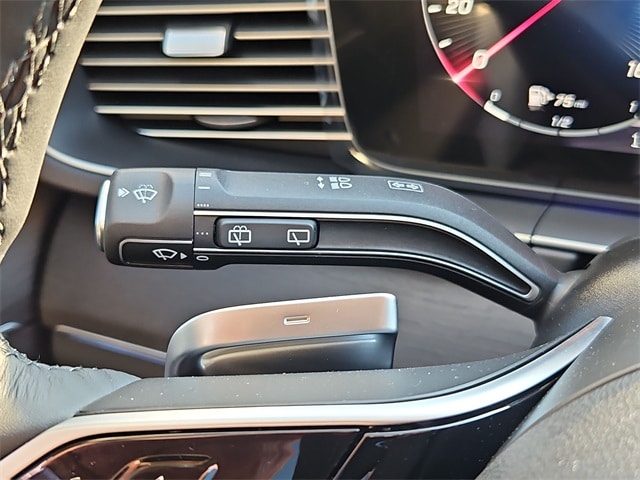 Thumbnail: 2026 Mercedes-Benz GLE - 34