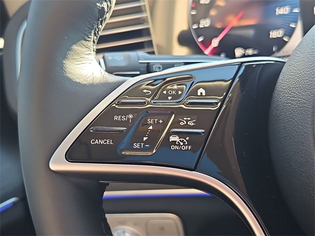 Thumbnail: 2026 Mercedes-Benz GLE - 32