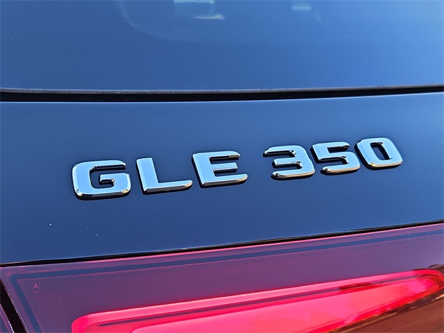 Thumbnail: 2026 Mercedes-Benz GLE - 26