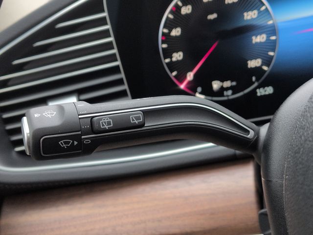 Thumbnail: 2026 Mercedes-Benz GLE - 32